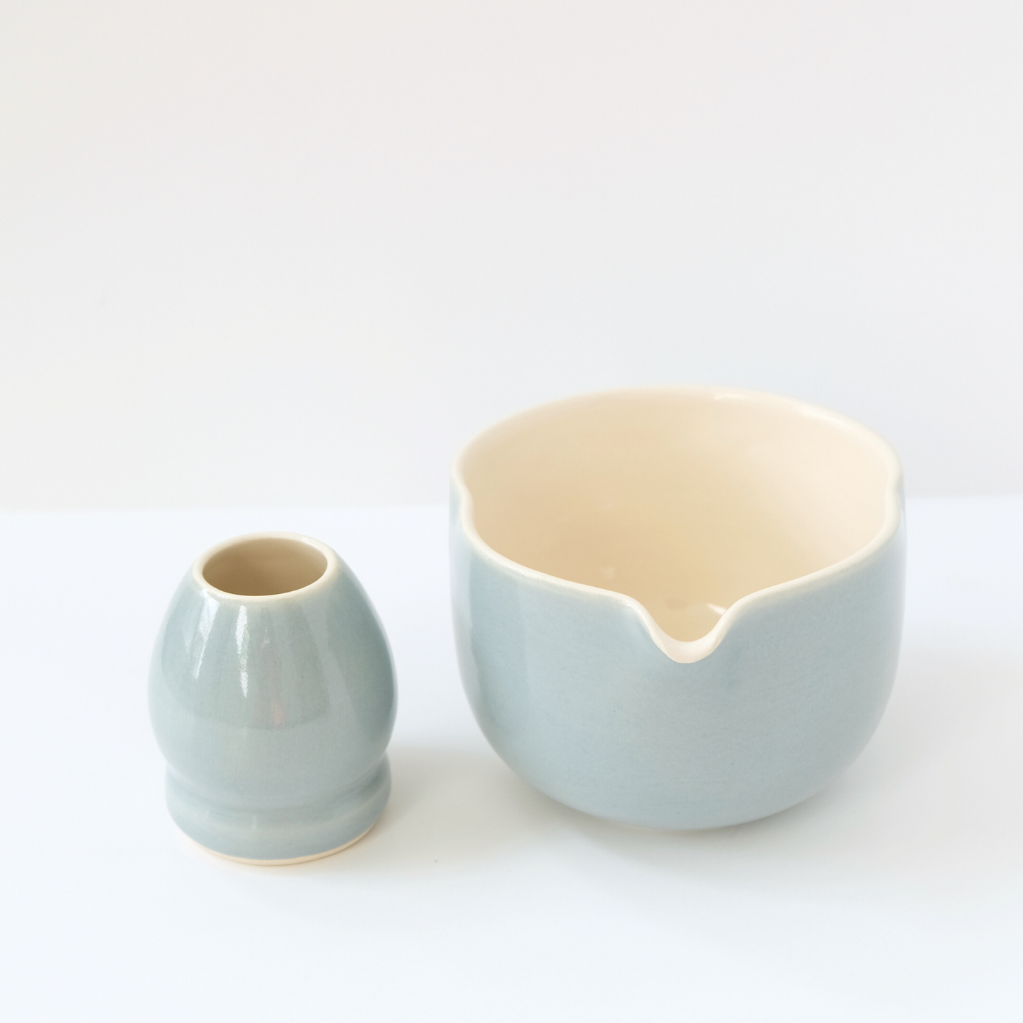 French Blue & Off-White Wavy Matcha Set