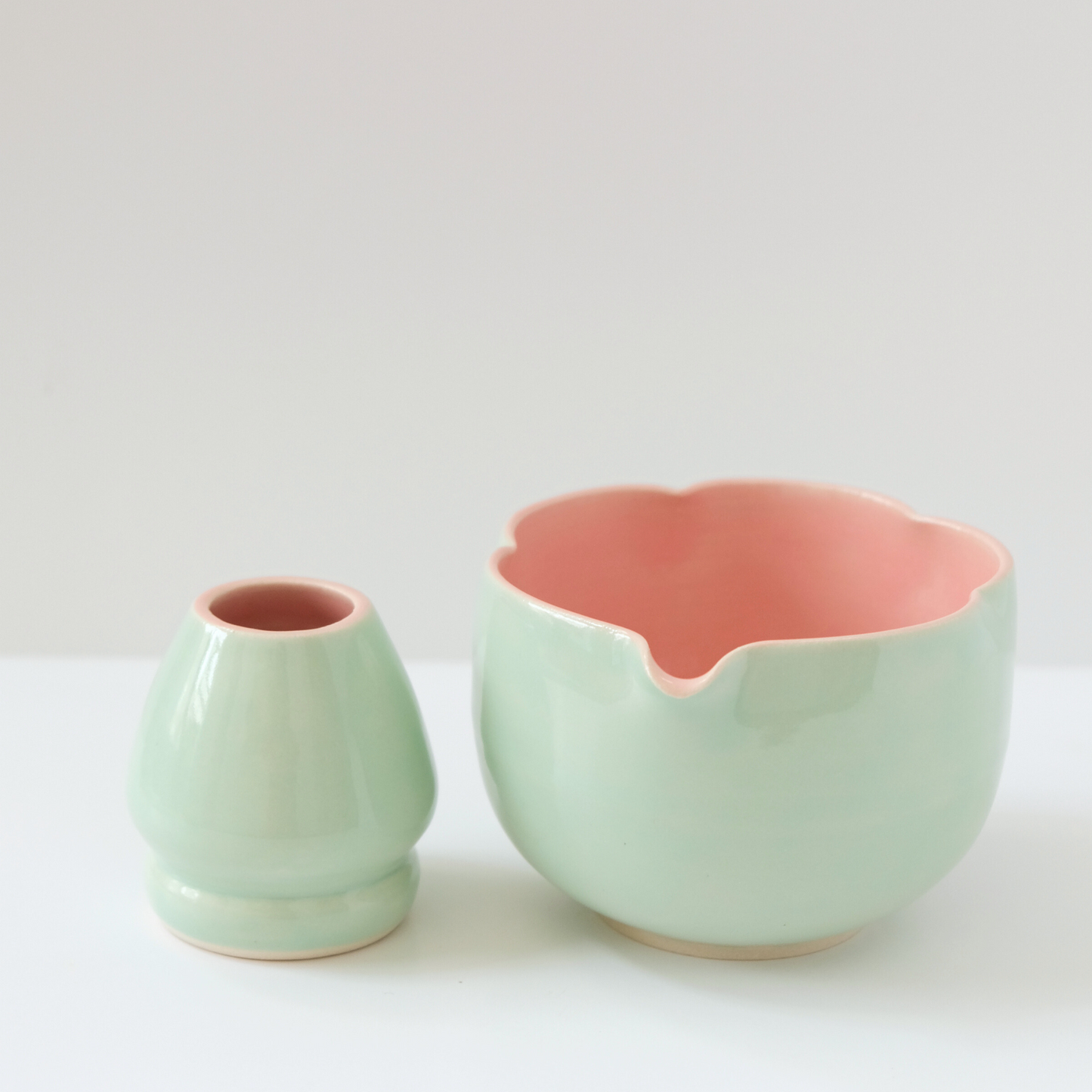 Aqua & Pastel Pink Flower Matcha Set