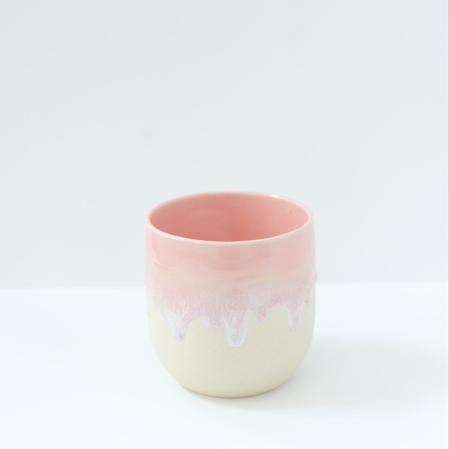 Custom Round Cup