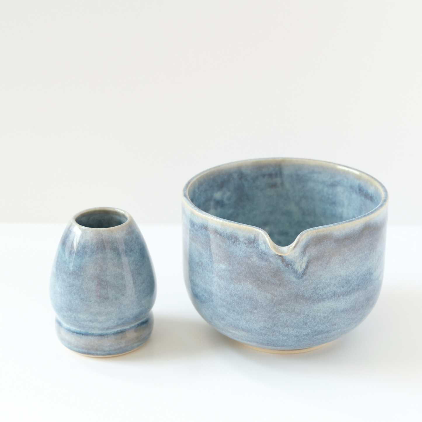 Floating Blue Round Matcha Set