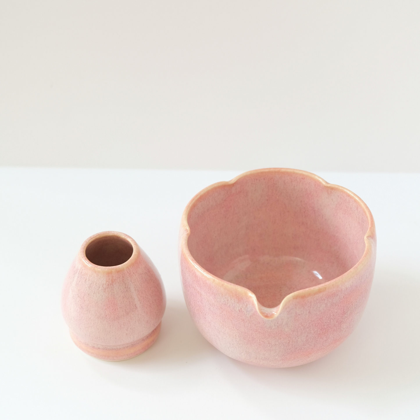 Floating Pink Flower Matcha Set