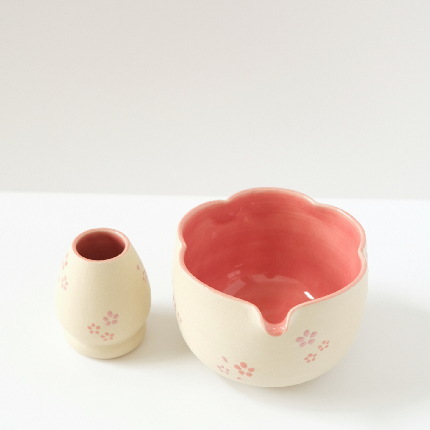 Strawberry Gloss Sakura Flower Matcha Set