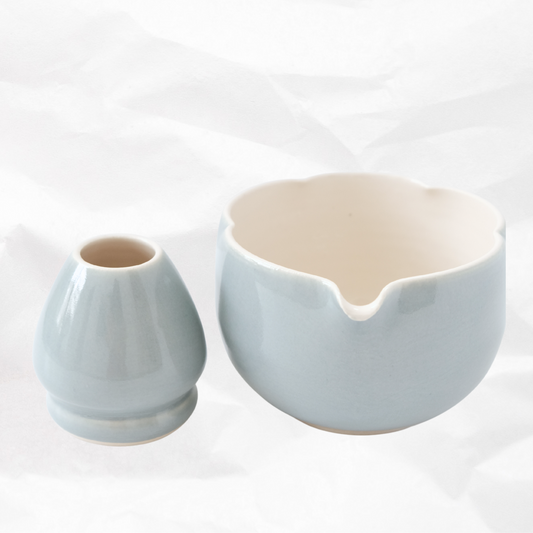 French Blue & Off-White Flower Matcha Set